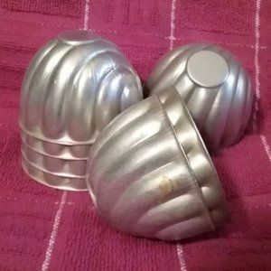 Set of 6 molds